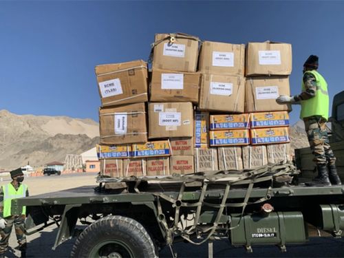 印度增兵高原地區(qū),美國(guó) 送來(lái) 1.1萬(wàn)件防寒服,印軍 味大了點(diǎn)